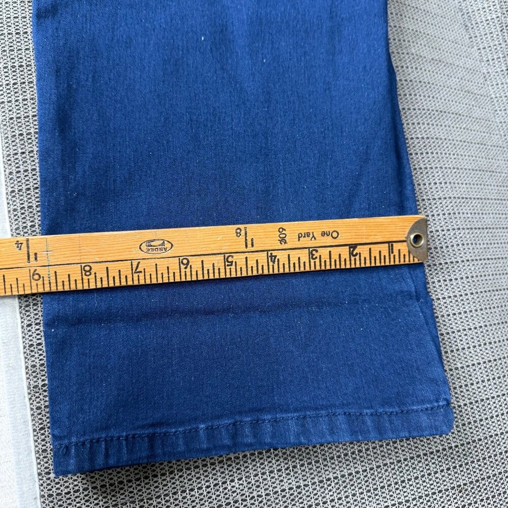 Gloria Vanderbilt Amanda Womens Size 18W Blue Slimming Tapered Leg Denim Jeans - Picture 9 of 12